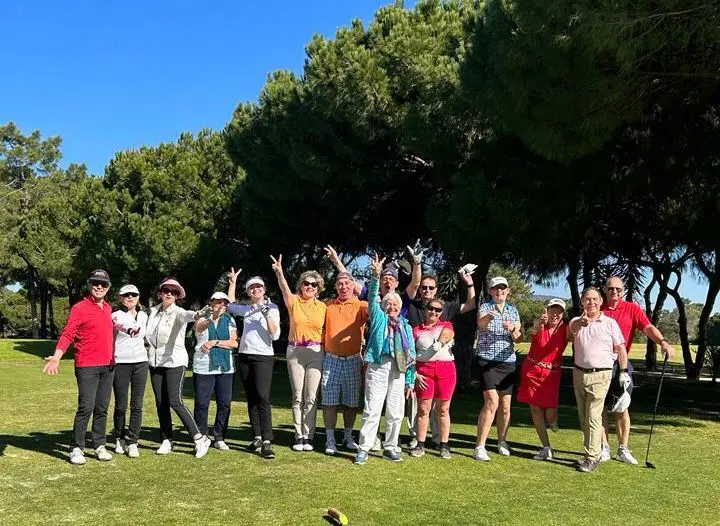 Cours de golf en groupe sur le parcours